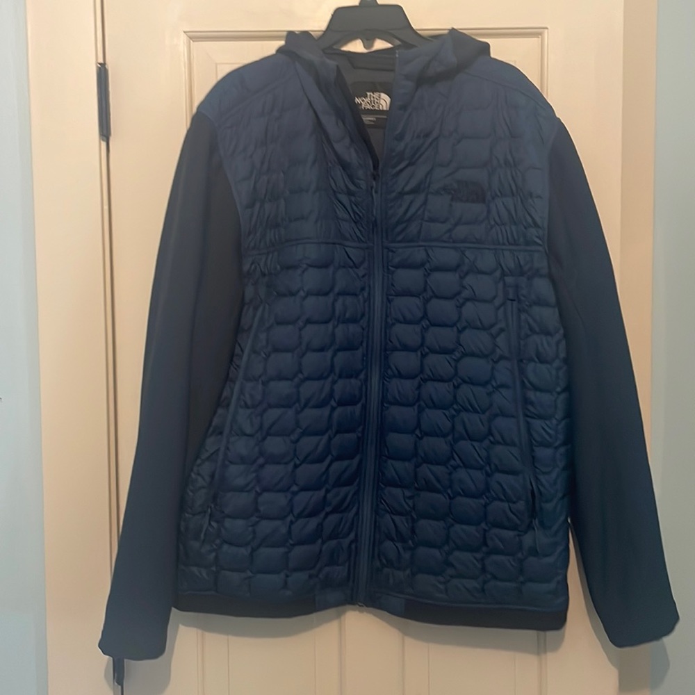 Men’s North Face Quilted / Multimedia Jacket with Hood Full Zip